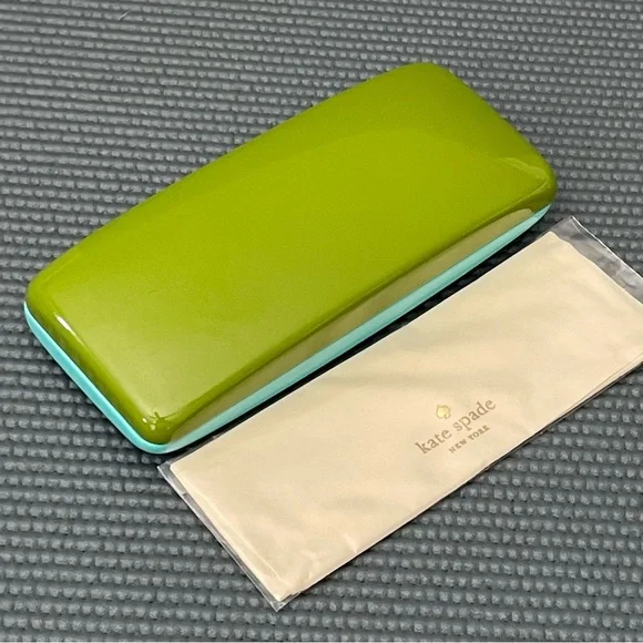 EUC Kate Spade New York Eyewear Stylish Hard Protective Case With Cleaning Cloth - Picture 3 of 17